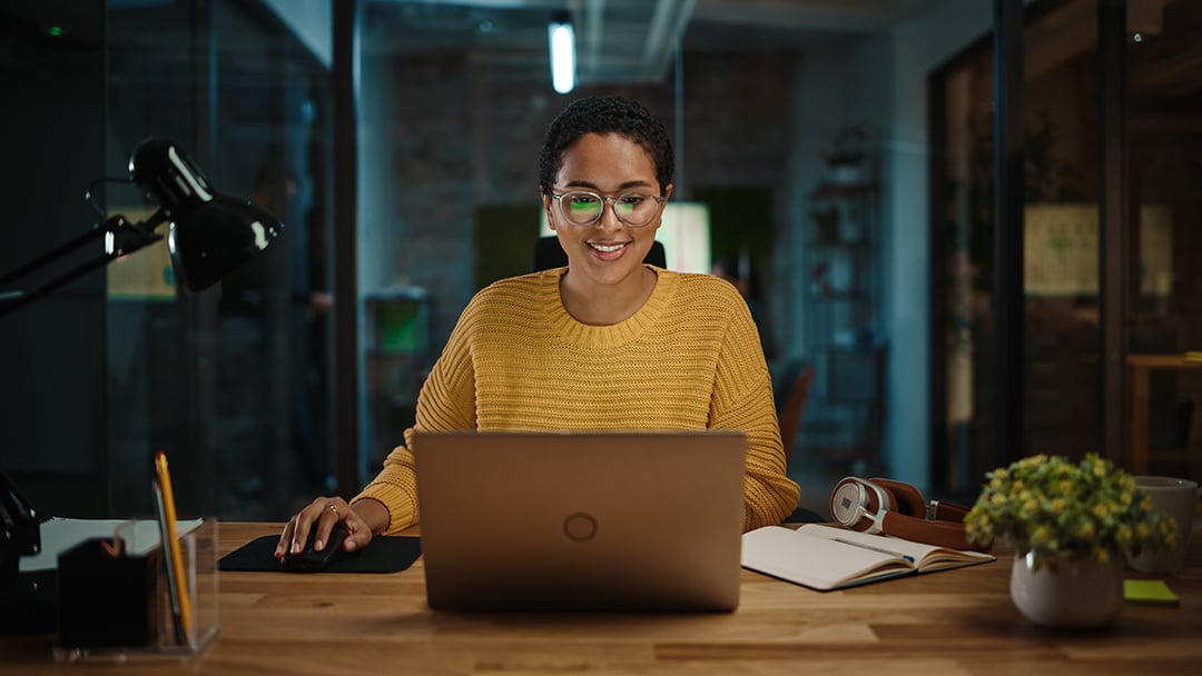 Women working on laptop